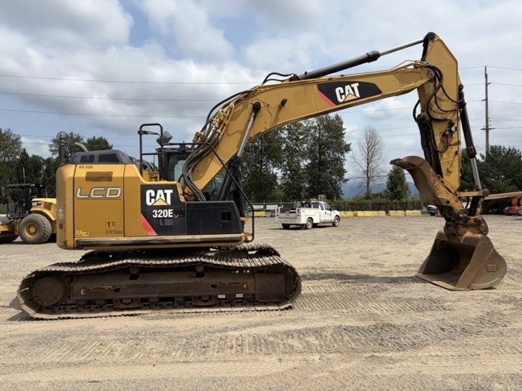 2014-caterpillar-320elrr-image-4