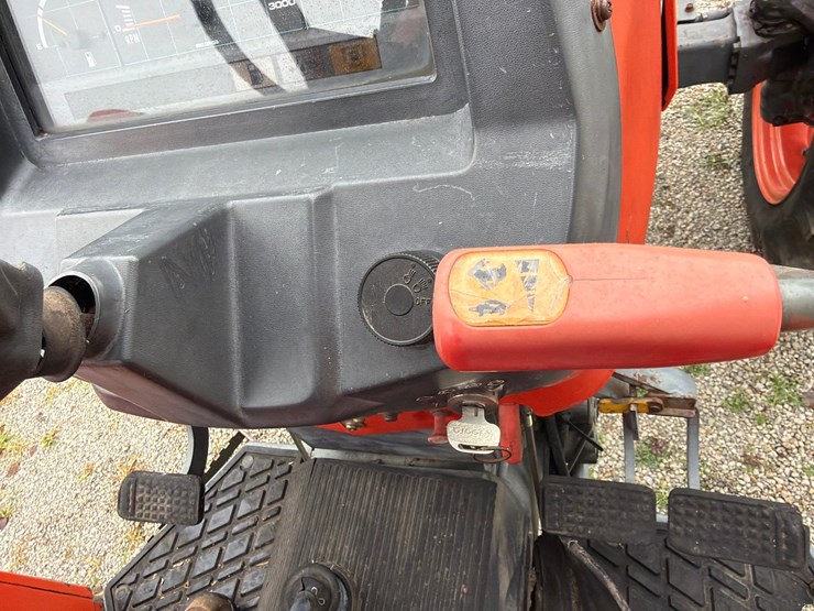 kubota-m6800-image-26