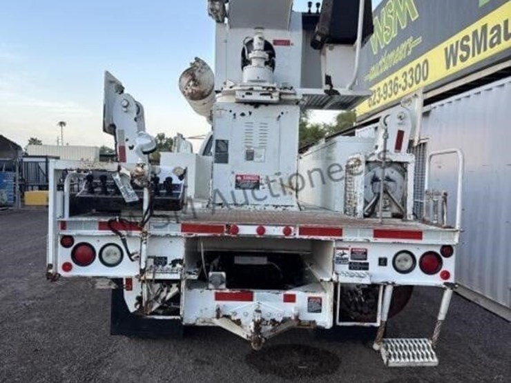 2002-chevrolet-c7500-kodiak-digger-derrick-image-9