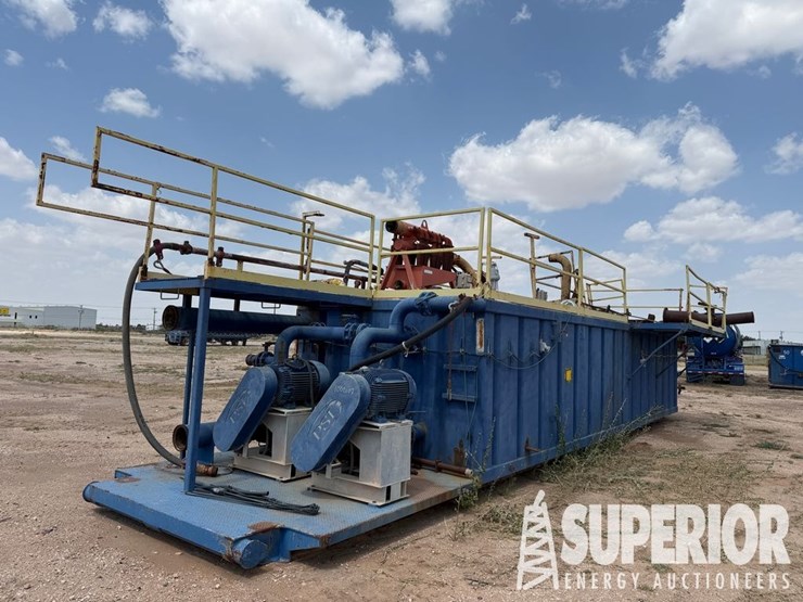 2011-fabtech-10'w-x-6'6"h-x-33'l-400-bbl-mud-suction-tank-image-1