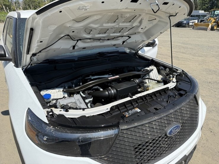 2020-ford-explorer-image-17