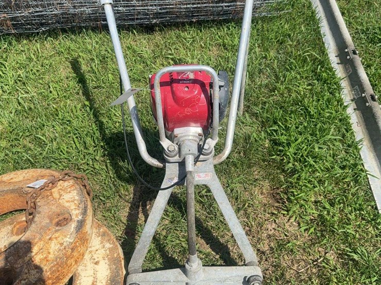 linsy-power-screed-for-concrete,-4-stroke,-less-than-50hrs-on-it,-12ft-image-1