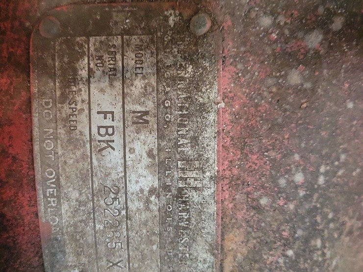 farmall-m-with-servis-blade-image-15