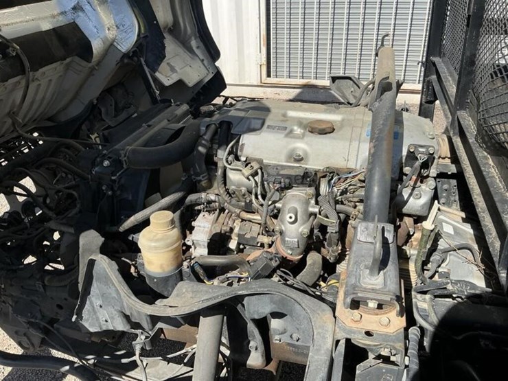 2006-mitsubishi-fuso-fe180-image-14