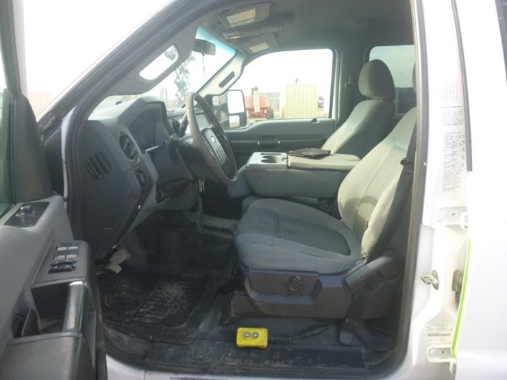 2016-ford-f550-image-13