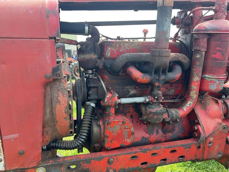 1955-farmall-300-image-8