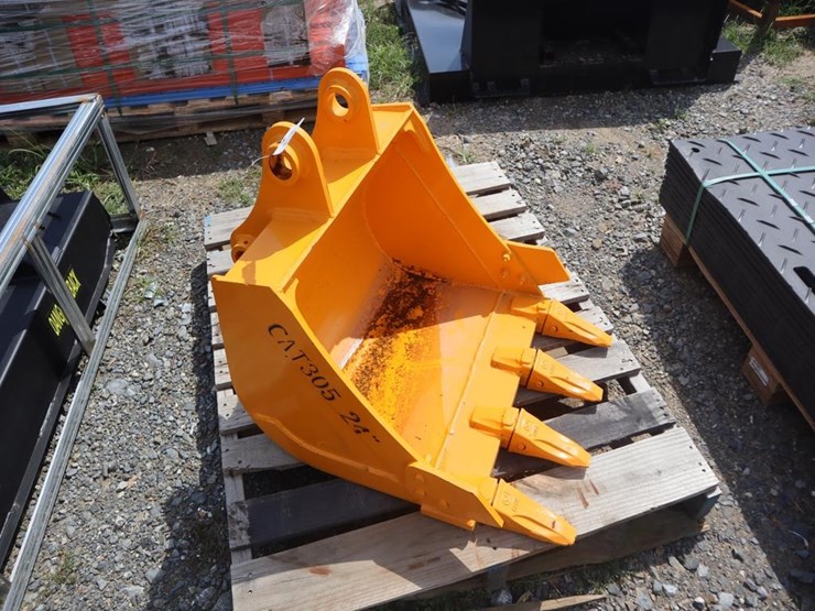 caterpillar-305-image-2