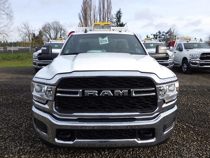 2024-dodge-ram-2500-image-2