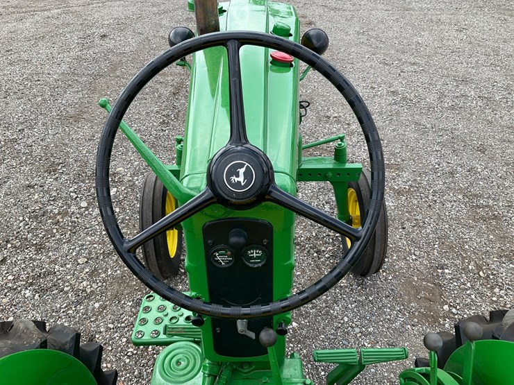 1957-john-deere-320-image-23