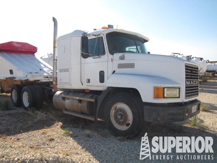 1993-mack-ch613-image-2