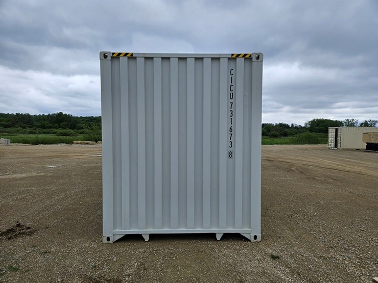 #85-•-40'-one-trip-container-image-4