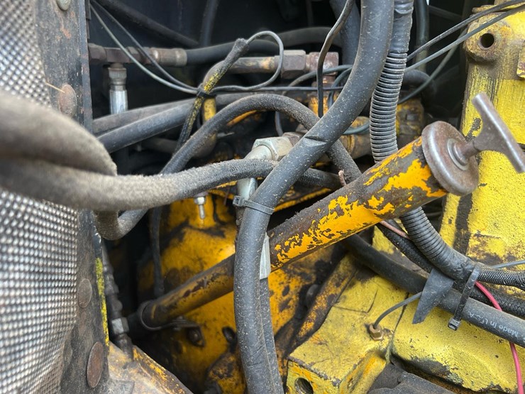john-deere-440c-image-39