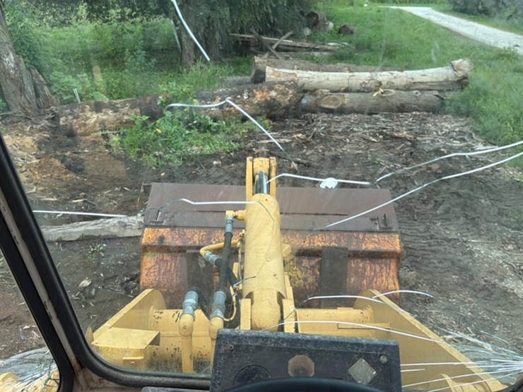 1990-deere-444e-image-53
