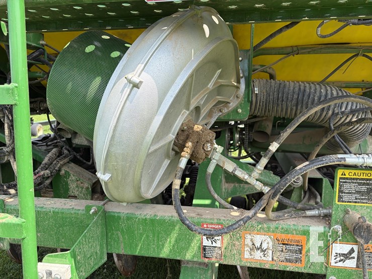 2012-john-deere-1990ccs-image-24