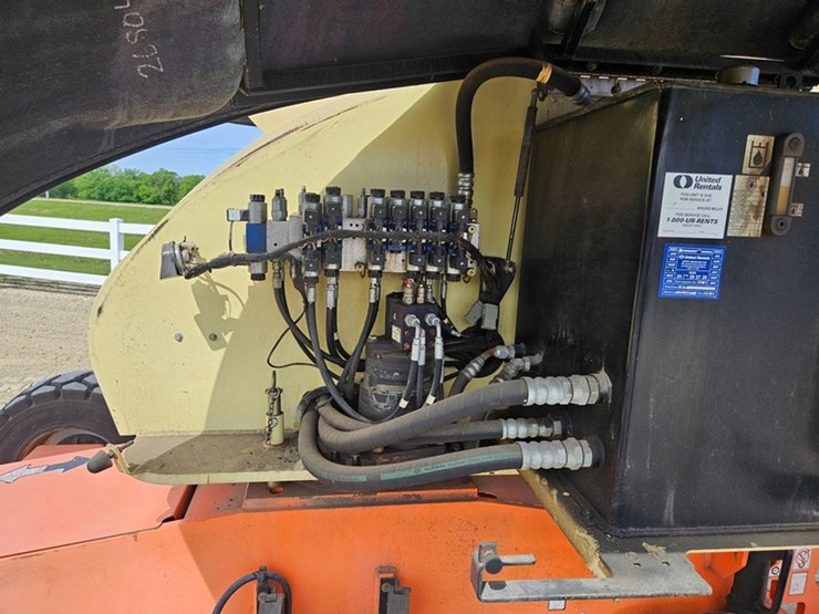 #89-•-jlg-460si-basket-lift-image-34