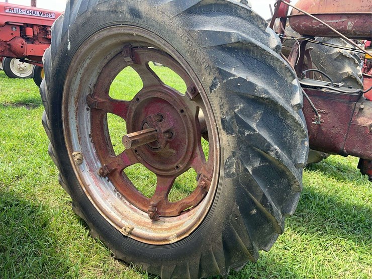 1943-farmall-m-image-26