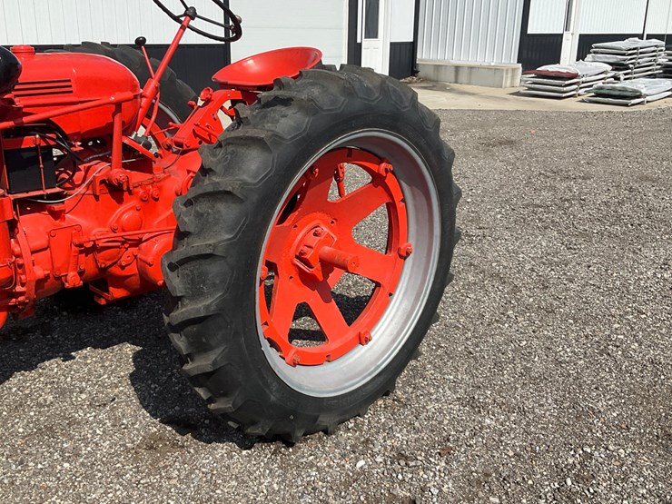 #6036-•-1954-case-sc-tractor-image-14
