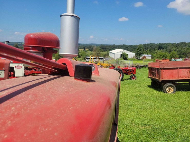 1941-farmall-m-with-m&w-nine-speed-transmission-image-20