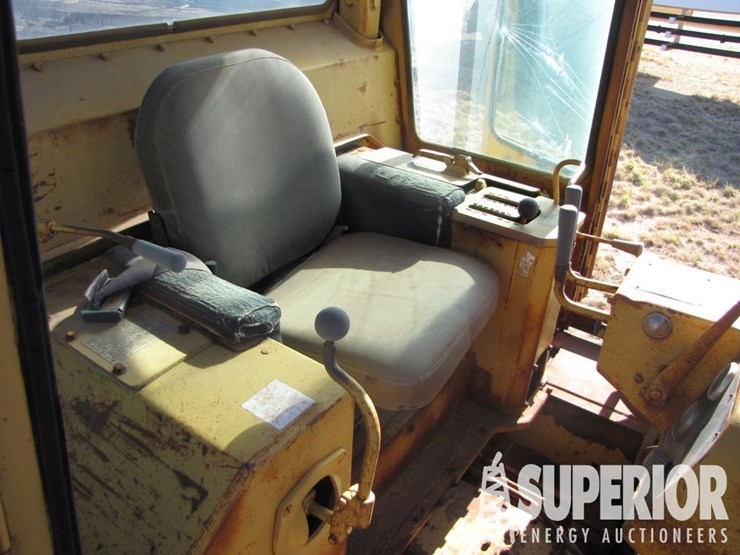 caterpillar-d6d-image-6