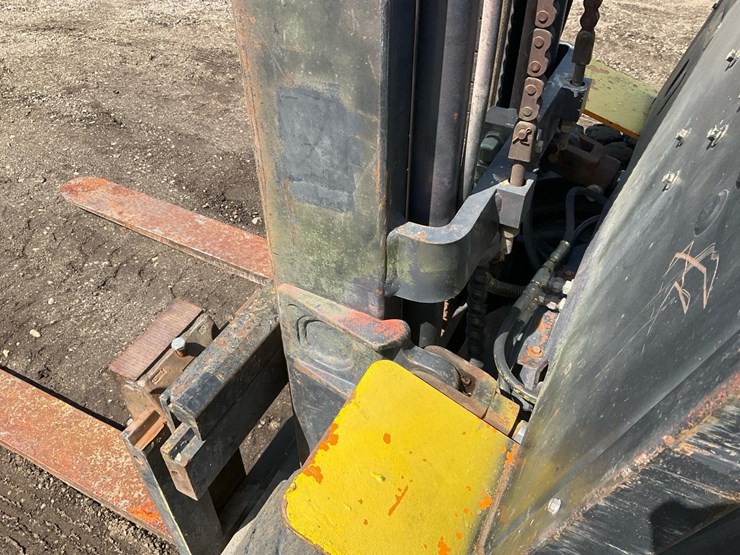 #1354-•-clark-sf250-forklift*-image-18