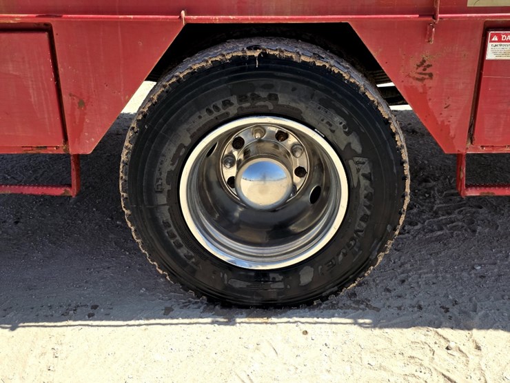 2018-international-durastar-4300-image-21
