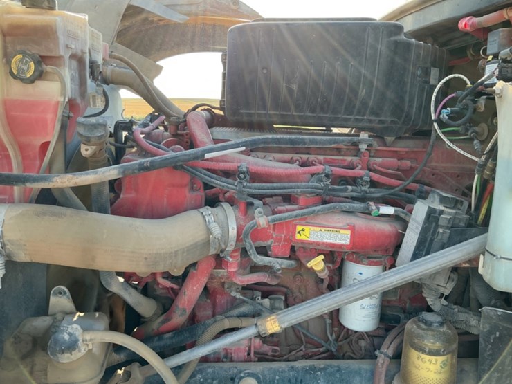 2015-freightliner-coronado-122-sd-image-9
