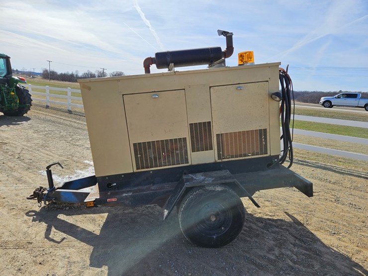 #116-•-generac-towable-diesel-generator-image-2