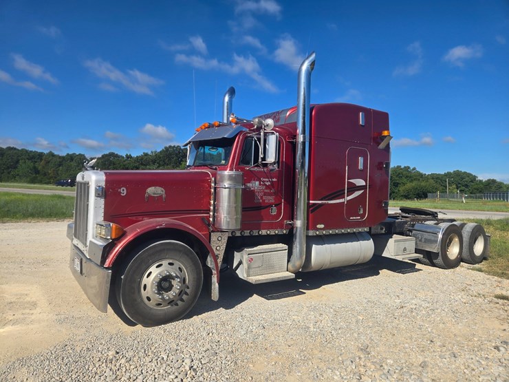 1995-peterbilt-379-image-4