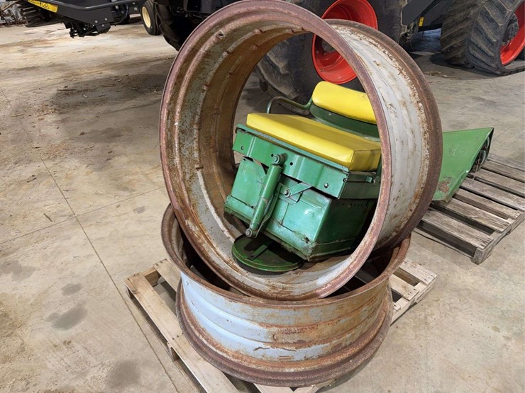 john-deere-730-image-32