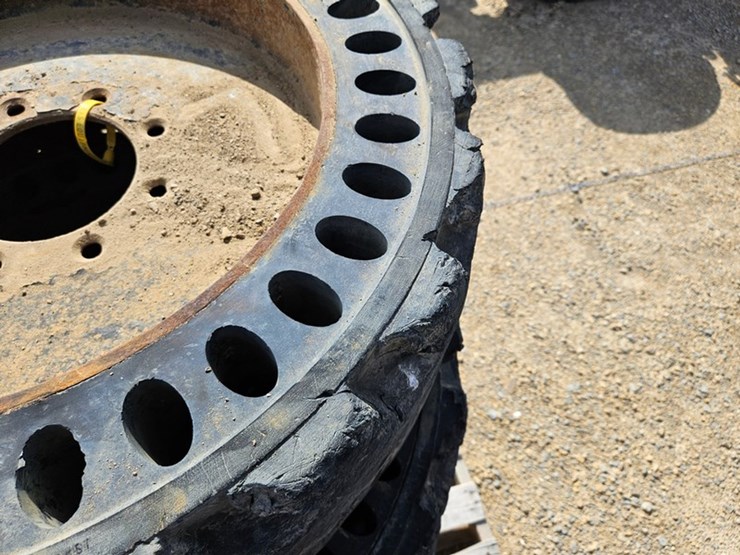 #45-•-brawley-solid-tires-&-rims-image-10