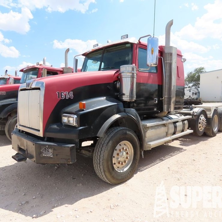 2015 WESTERN STAR 4900