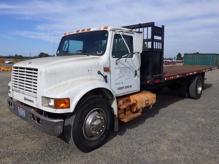 1992-international-4700-image-1