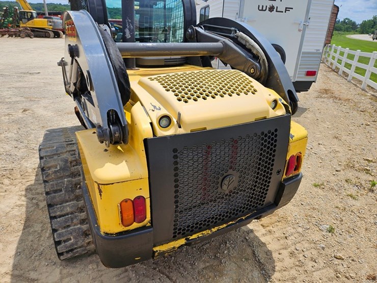 new-holland-c238-image-19