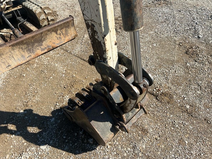 2004-bobcat-334d-image-21
