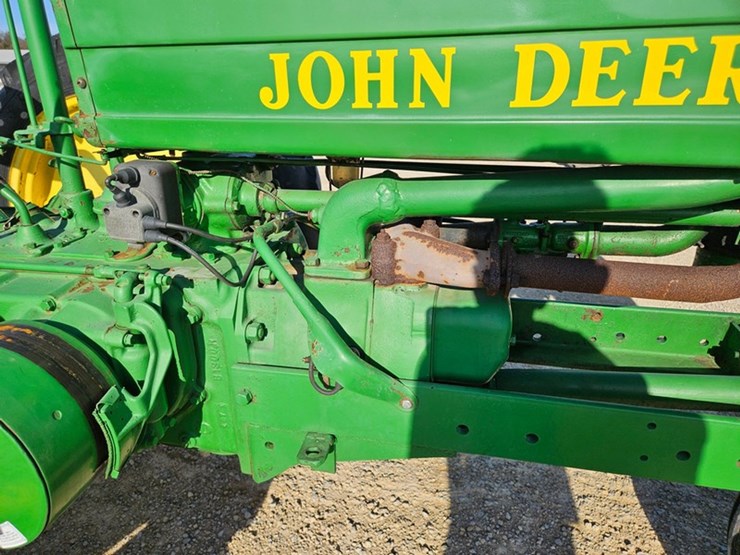 john-deere-b-image-13