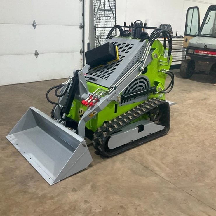 #1002 • ATS ATS-T460 Mini Skid Steer - Middlebury, IN