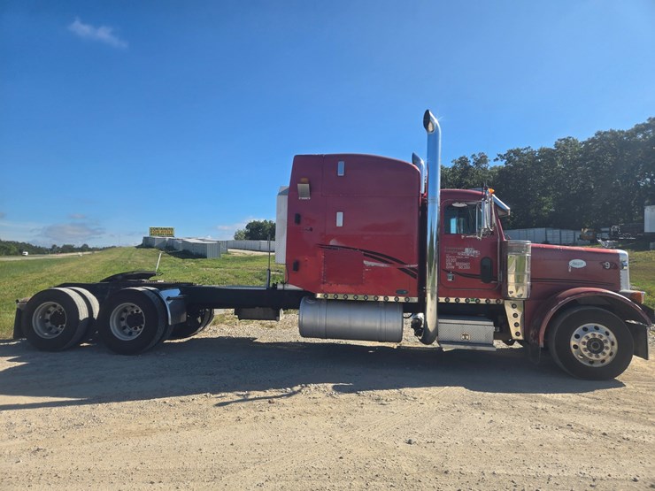 1995-peterbilt-379-image-20