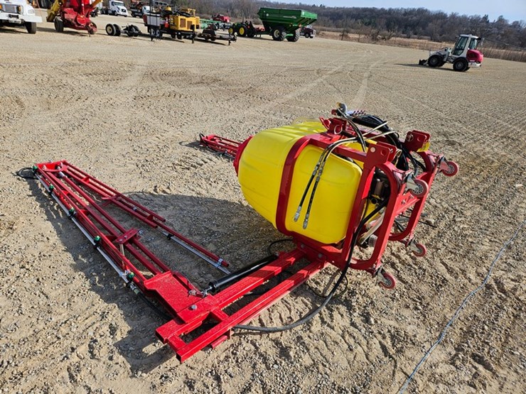 #113-•-3-pt-sprayer-image-8