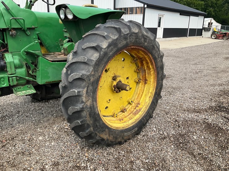 1961-john-deere-4010-image-18