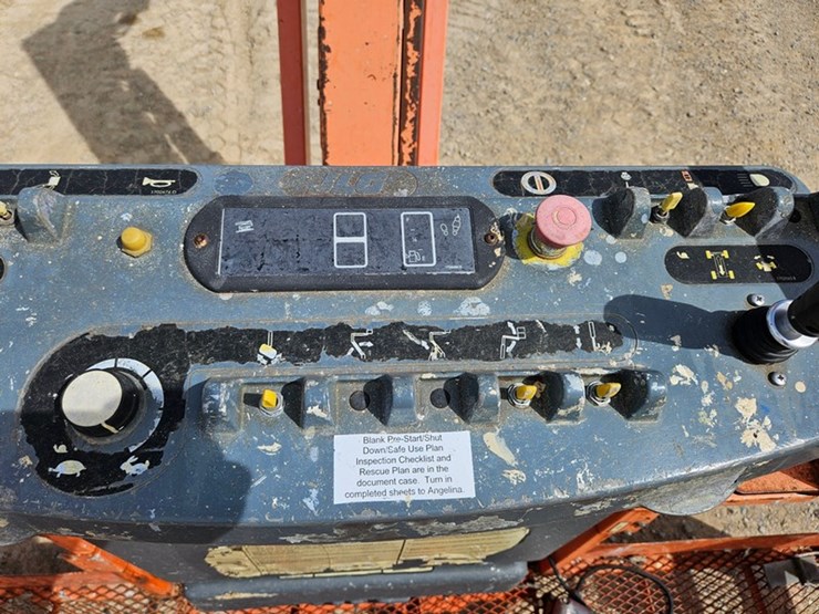 #89-•-jlg-460si-basket-lift-image-15