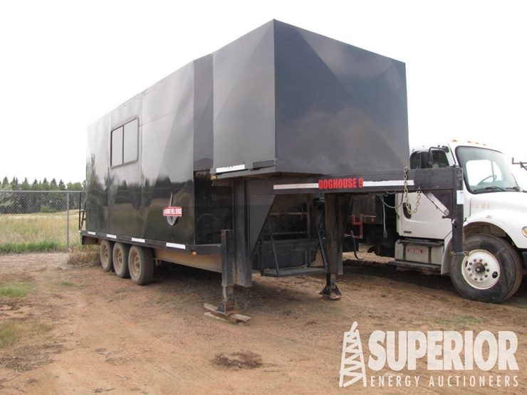 1992-tilman-3-axle-gooseneck-doghouse-trailer-image-1