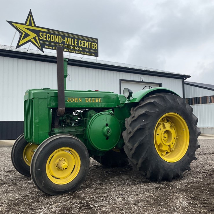 JOHN DEERE D