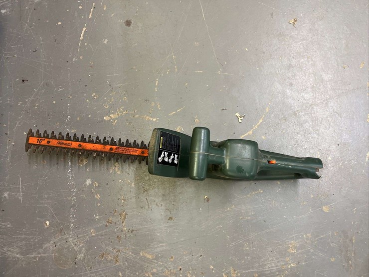 poulan-pro-pr25-pole-saw-and-electric-hedge-trimmer-image-8
