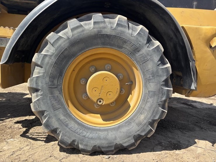 2014-caterpillar-907h2-image-18
