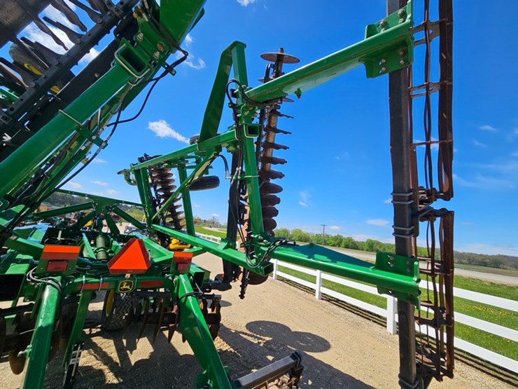 john-deere-2623vt-image-23