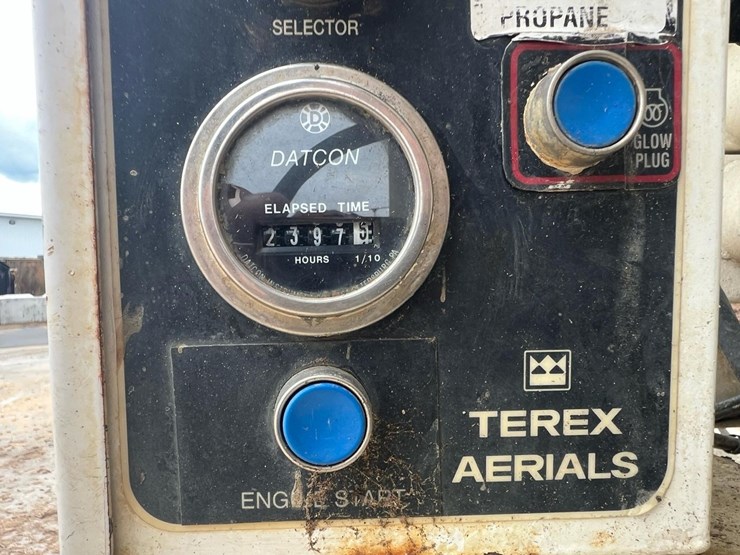 #1314-•-terex-aerials-ts30rt-rough-terrain-scissor-lift-image-18