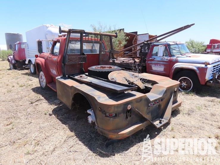 1973-ford-f700-image-2
