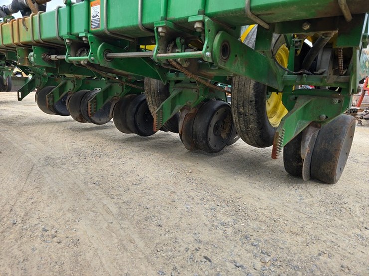 john-deere-1770-image-17