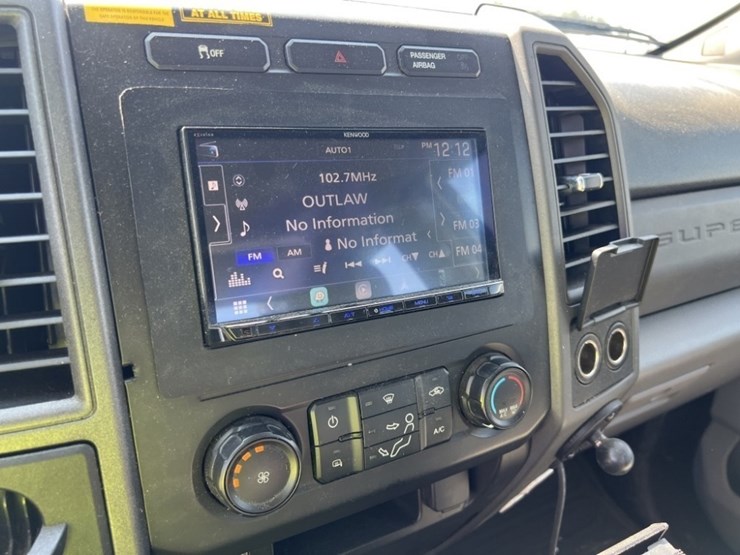 2017-ford-f550-image-29