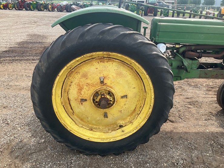 1943-john-deere-model-b-image-15
